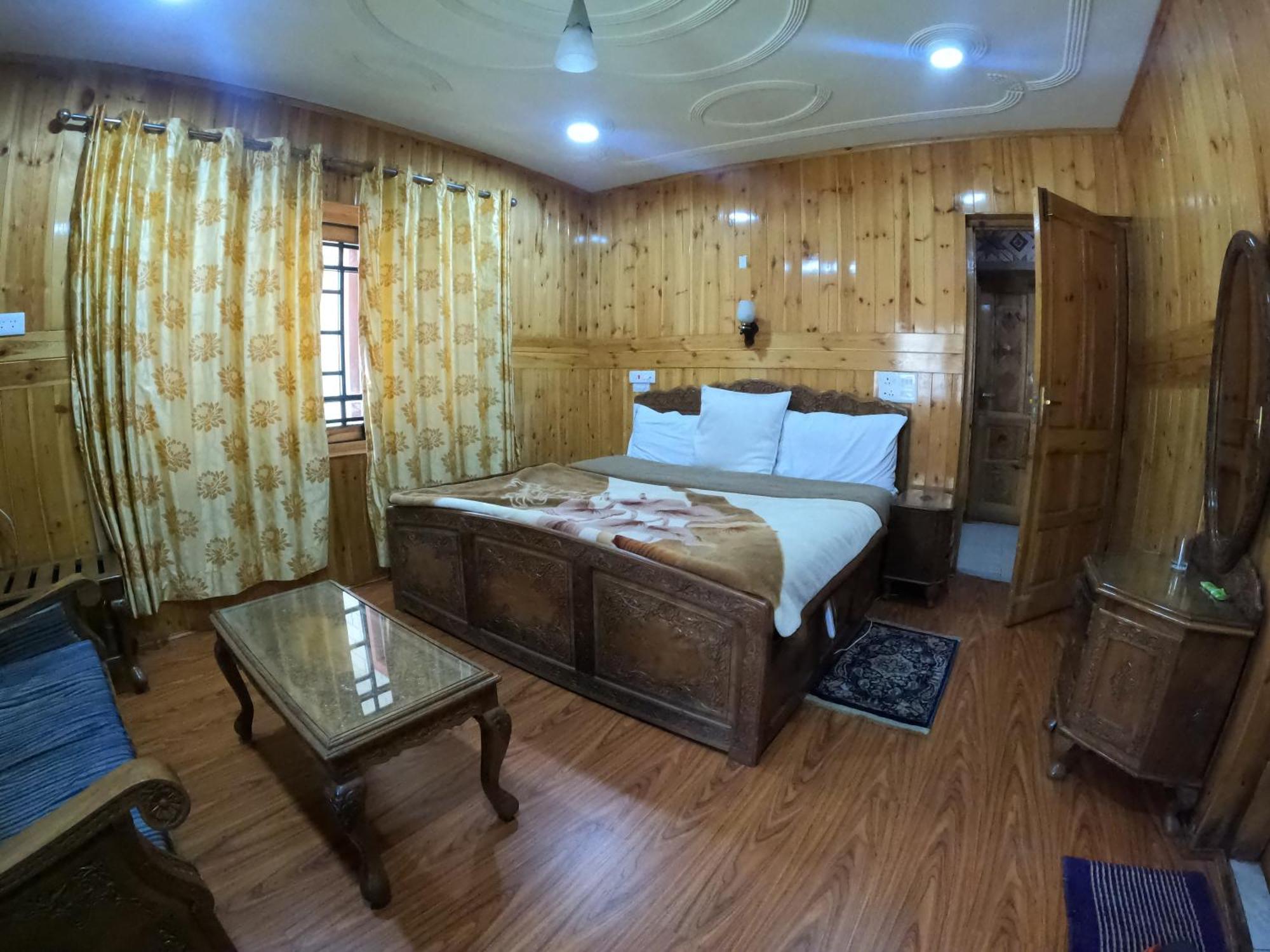 Hotel Barzman Sonāmarg Εξωτερικό φωτογραφία