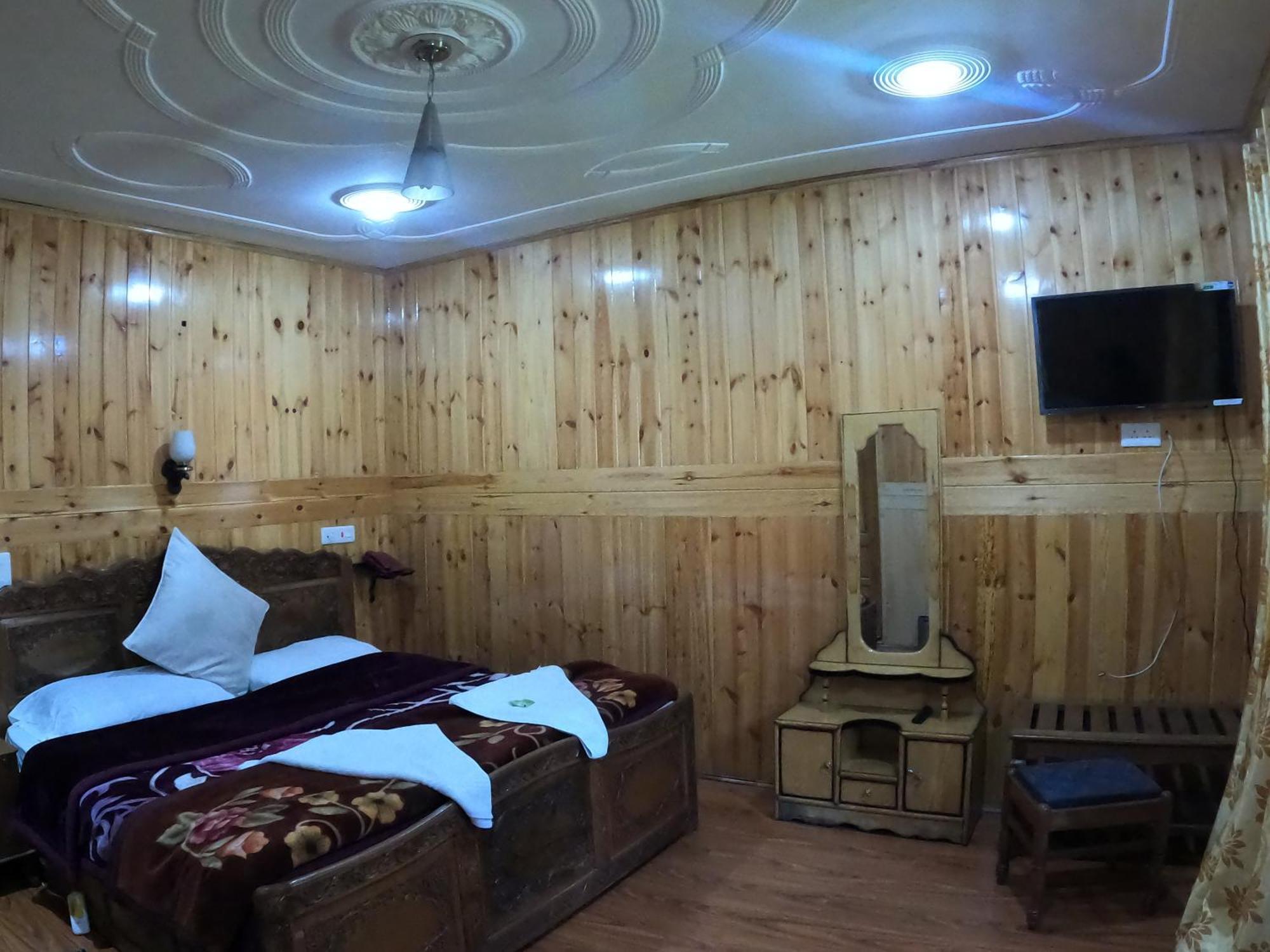Hotel Barzman Sonāmarg Εξωτερικό φωτογραφία
