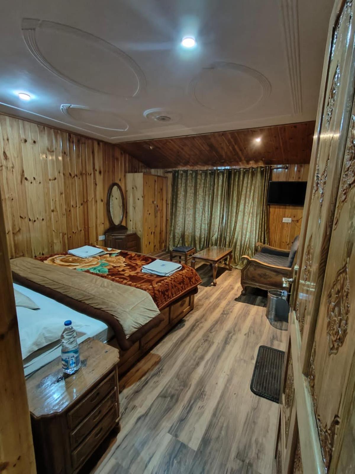 Hotel Barzman Sonāmarg Εξωτερικό φωτογραφία
