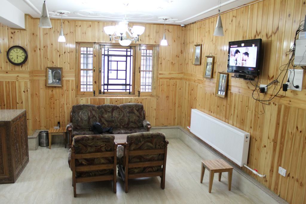 Hotel Barzman Sonāmarg Εξωτερικό φωτογραφία