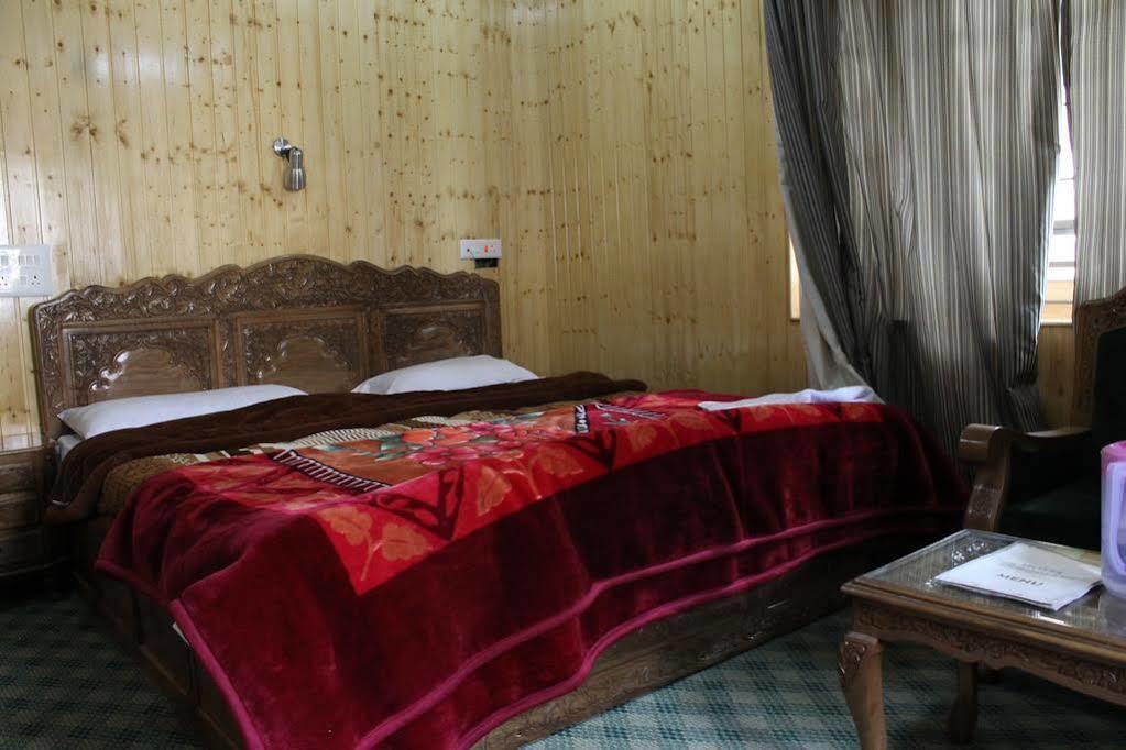 Hotel Barzman Sonāmarg Εξωτερικό φωτογραφία